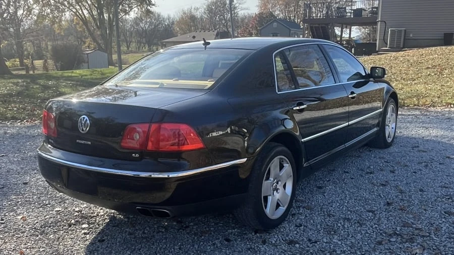 2004 Volkswagen Phaeton - Image 3 of 16