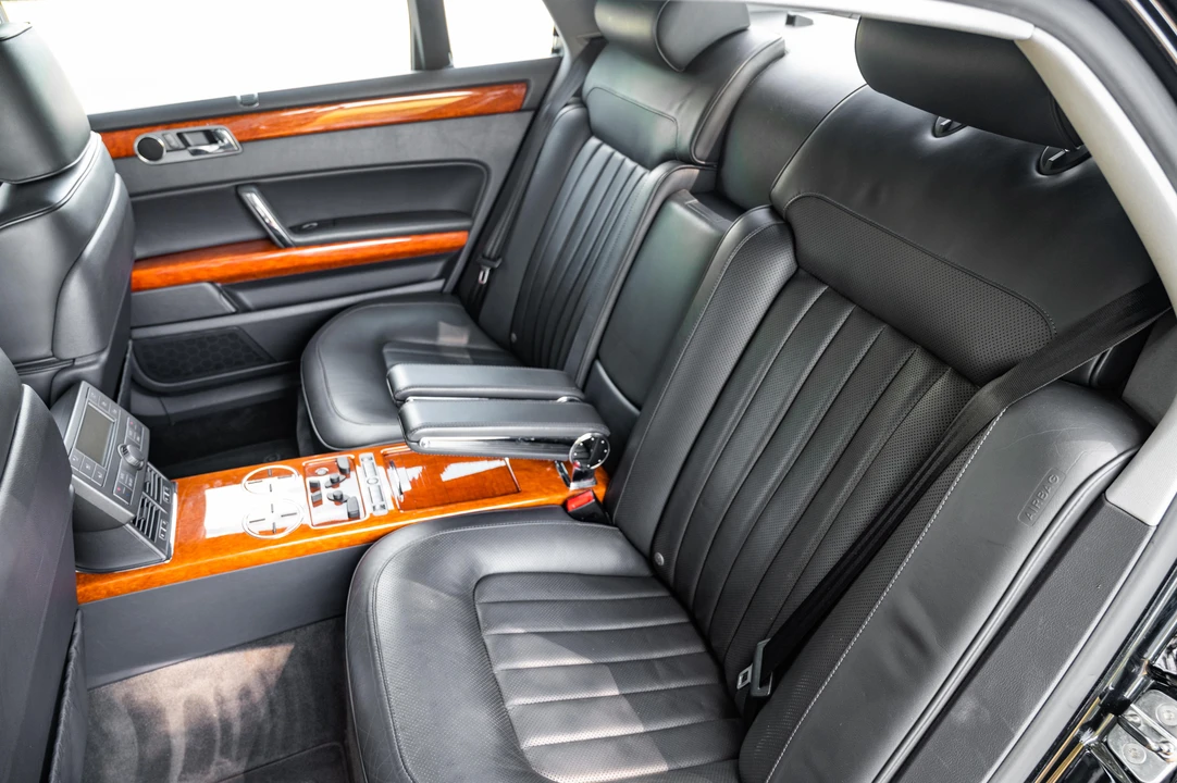 2004 Volkswagen Phaeton - Image 31 of 31