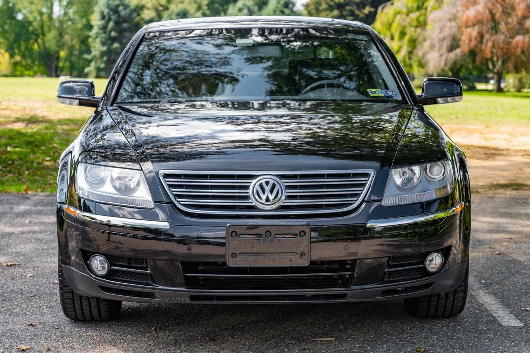2004 Volkswagen Phaeton - Image 2 of 31