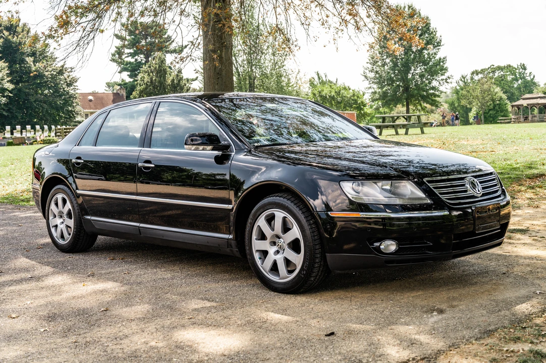 2004 Volkswagen Phaeton - Image 10 of 31