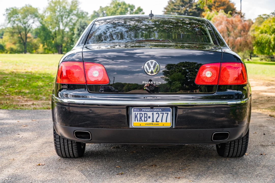 2004 Volkswagen Phaeton - Image 8 of 31