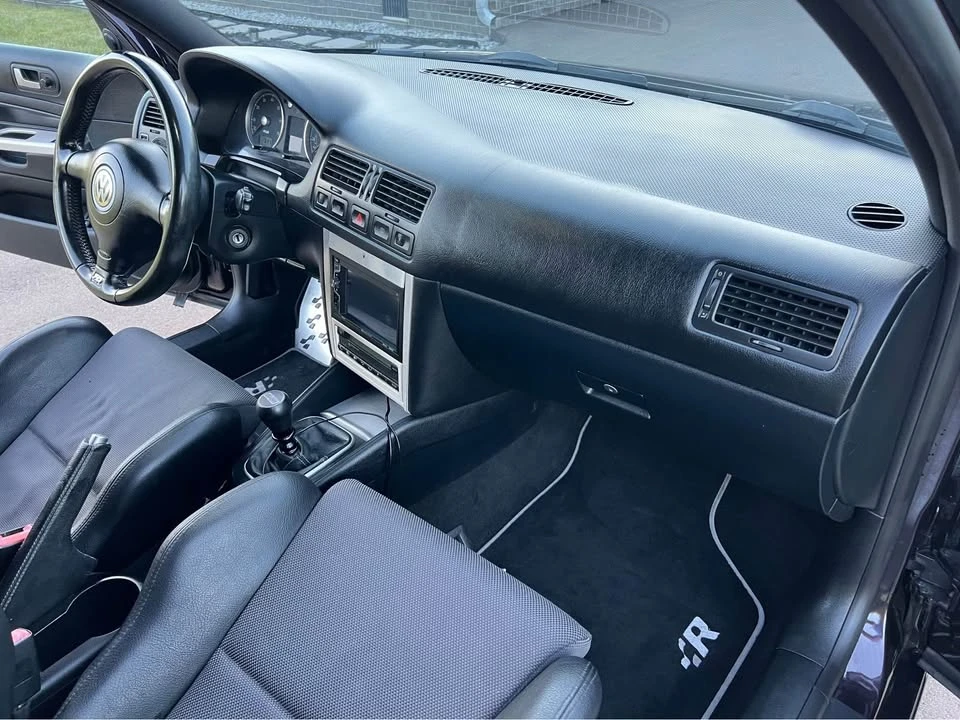 2004 Volkswagen R32 Mk4 - Image 18 of 21