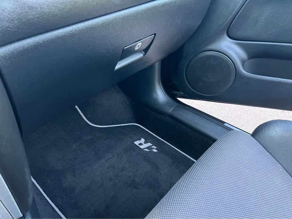 2004 Volkswagen R32 Mk4 - Image 20 of 21