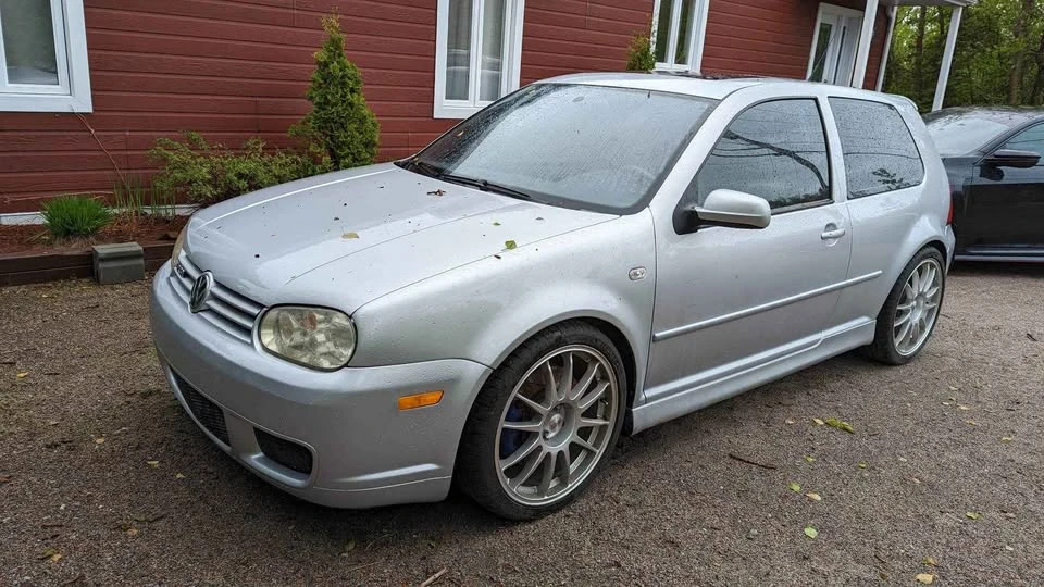 2004 Volkswagen R32 Mk4 - Image 2 of 9