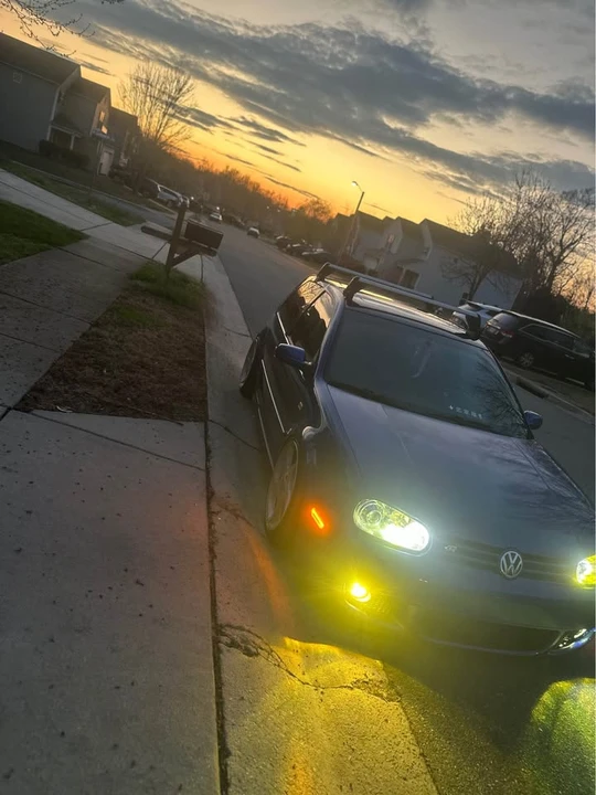 2004 Volkswagen R32 Mk4 - Image 13 of 18