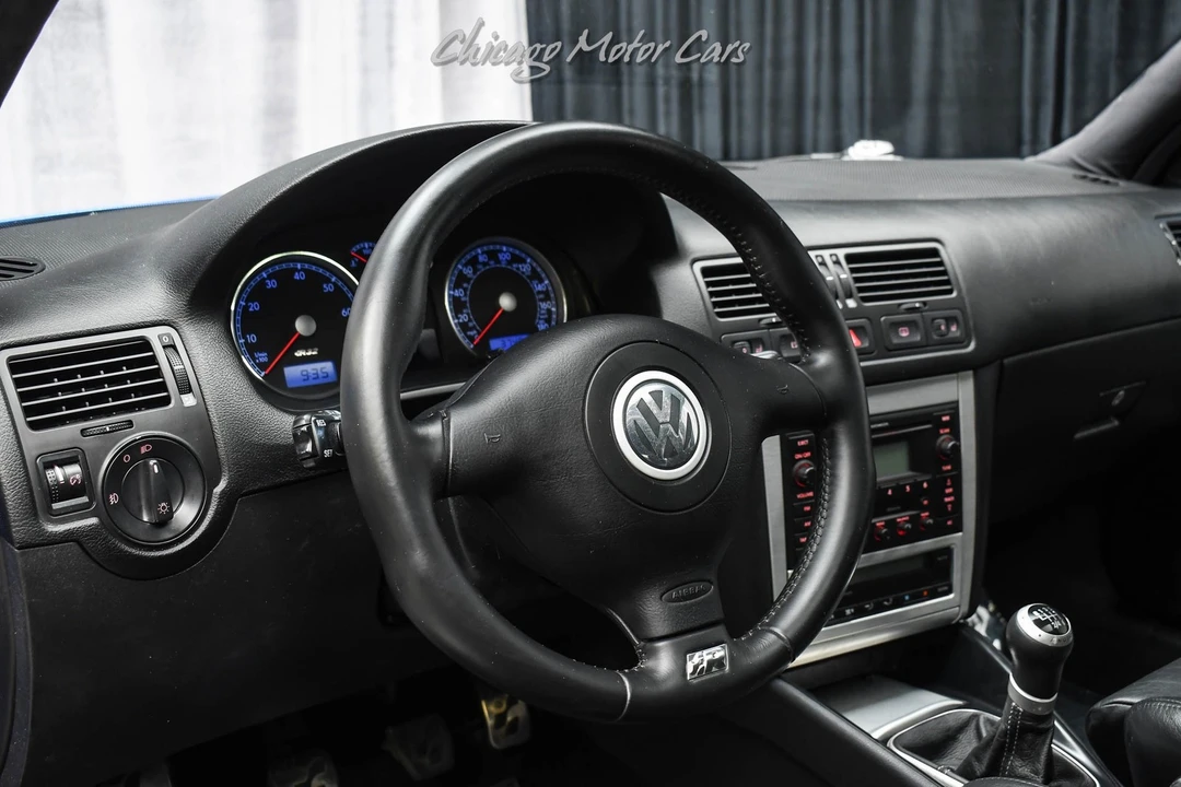 2004 Volkswagen R32 Mk4 - Image 9 of 12