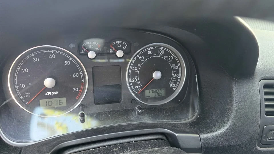 2004 Volkswagen R32 Mk4 - Image 15 of 15