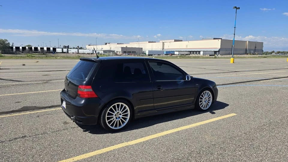 2004 Volkswagen R32 Mk4 - Image 4 of 15