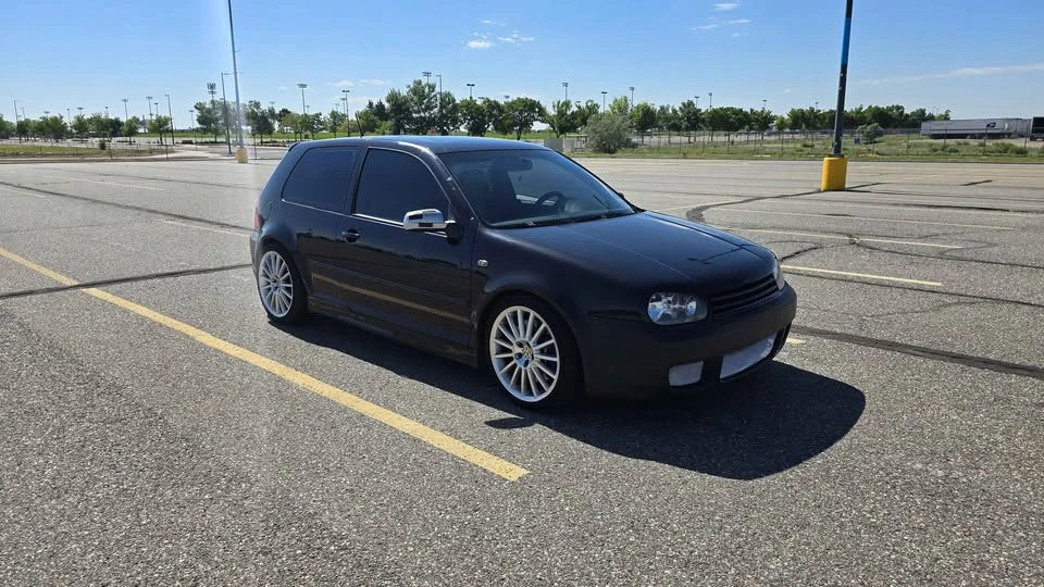 2004 Volkswagen R32 Mk4 - Image 3 of 15