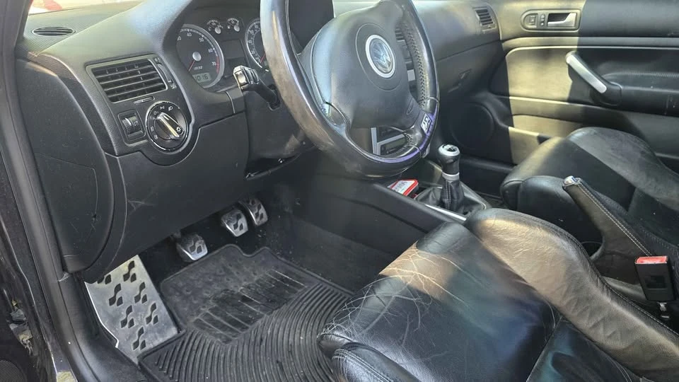 2004 Volkswagen R32 Mk4 - Image 13 of 15