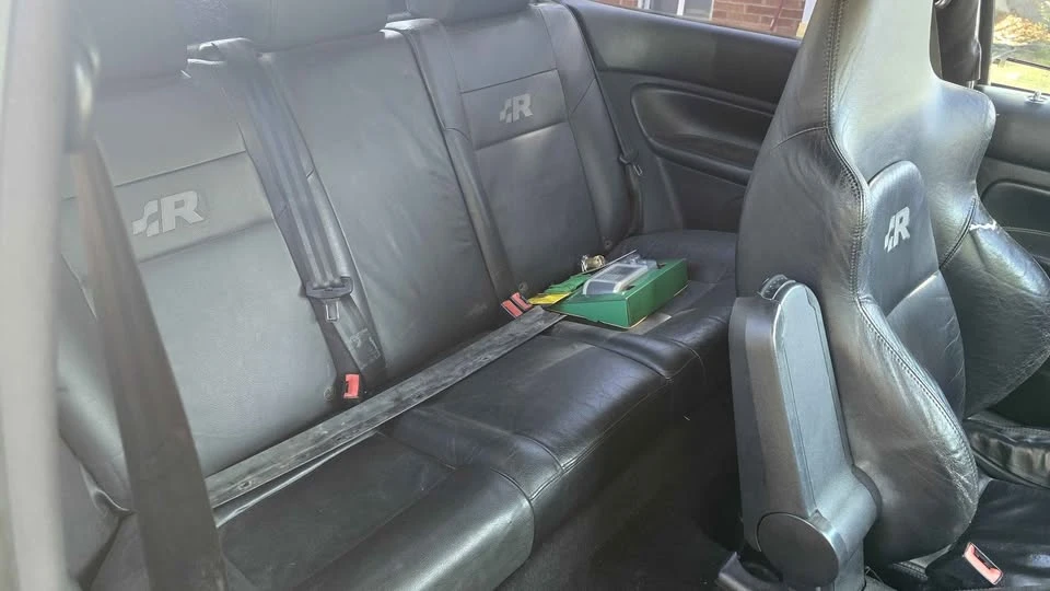 2004 Volkswagen R32 Mk4 - Image 12 of 15