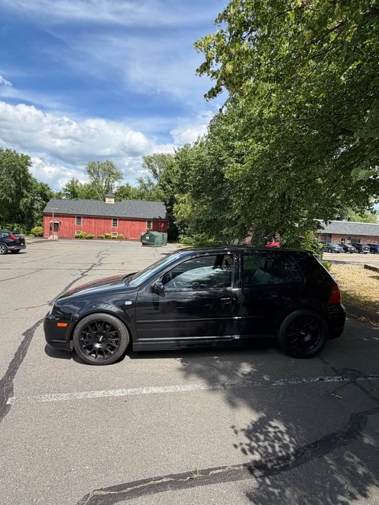 2004 Volkswagen R32 Mk4 - Image 2 of 8