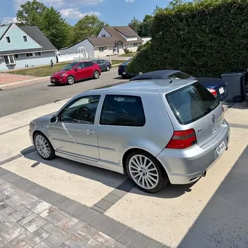 2004 Volkswagen R32 Hatchback