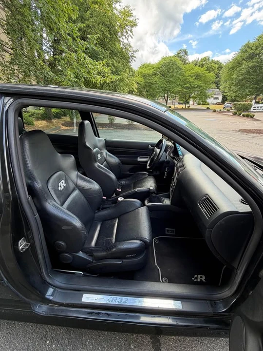 2004 Volkswagen R32 Mk4 - Image 7 of 8