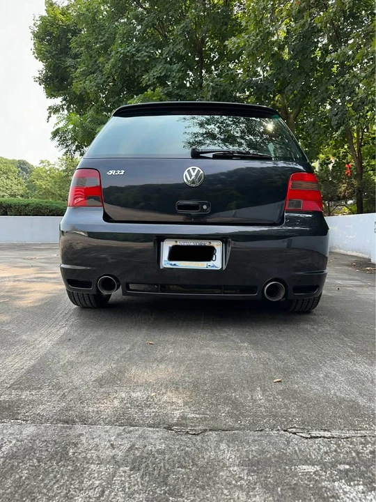 2004 Volkswagen R32 Mk4 - Image 3 of 16