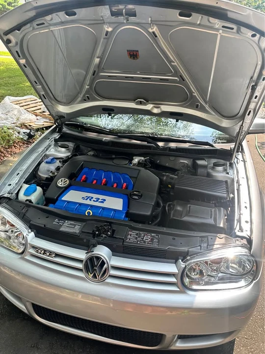 2004 Volkswagen R32 Mk4 - Image 7 of 15