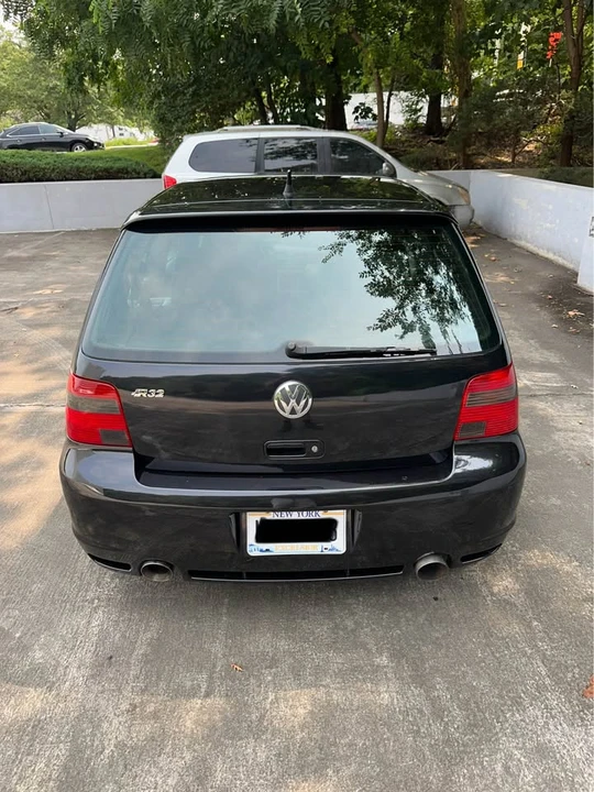 2004 Volkswagen R32 Mk4 - Image 5 of 16