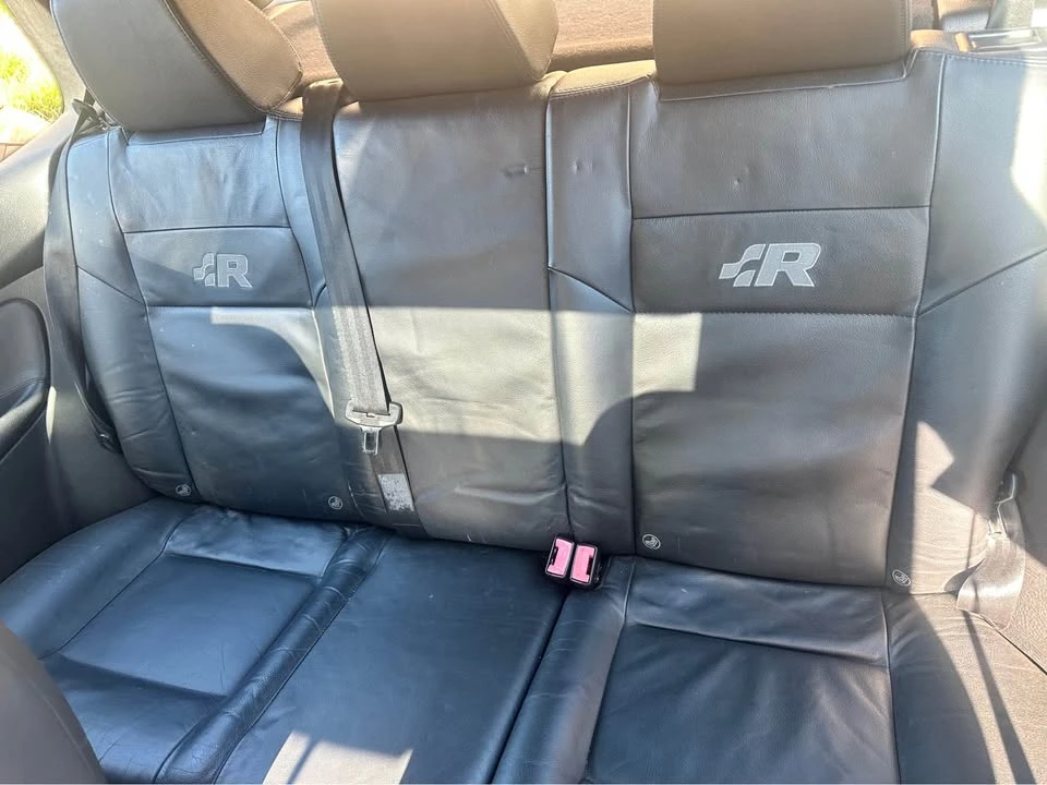 2004 Volkswagen R32 Mk4 - Image 11 of 15