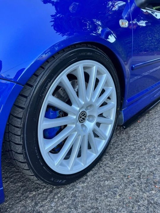 2004 Volkswagen R32 Mk4 - Image 13 of 19