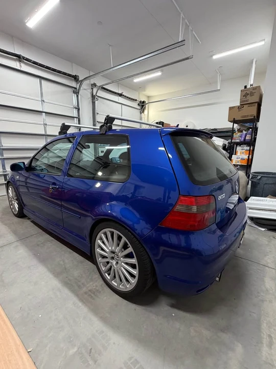 2004 Volkswagen R32 Mk4 - Image 2 of 6