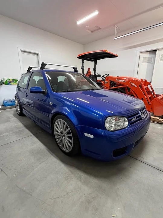 2004 Volkswagen R32 Mk4 - Image 3 of 6