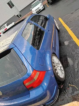 2004 Volkswagen R32 Hatchback 2D