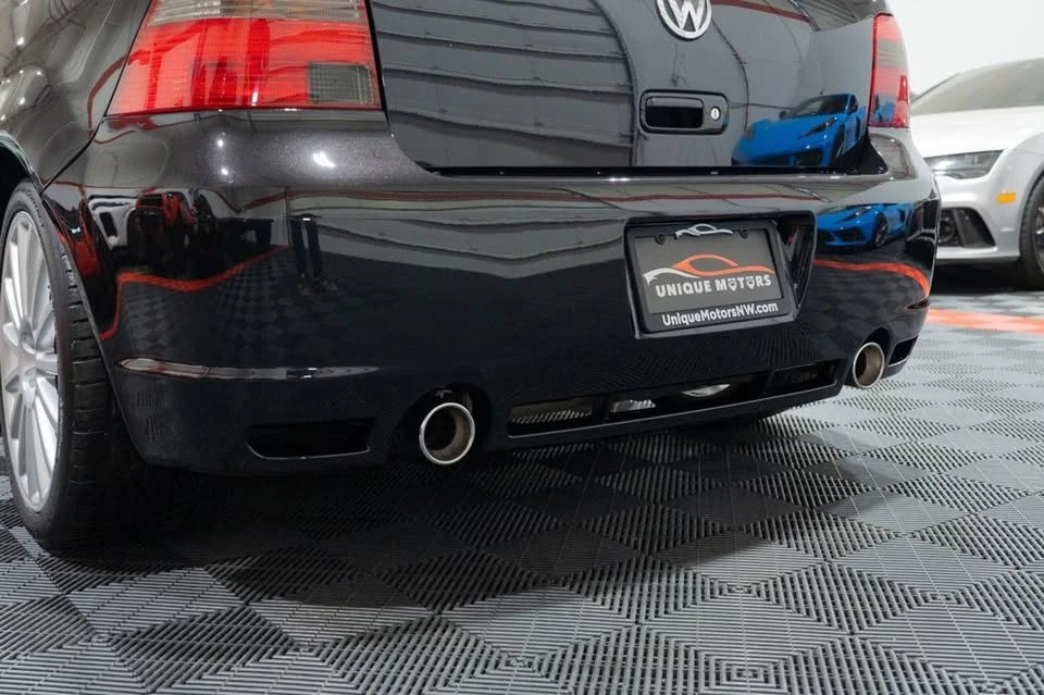 2004 Volkswagen R32 Mk4 - Image 10 of 20