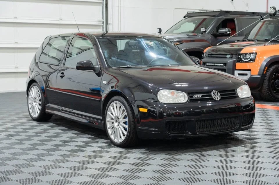2004 Volkswagen R32 Mk4 - Image 11 of 20
