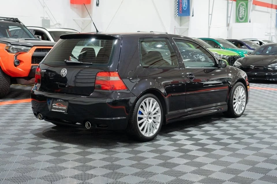 2004 Volkswagen R32 Mk4 - Image 8 of 20
