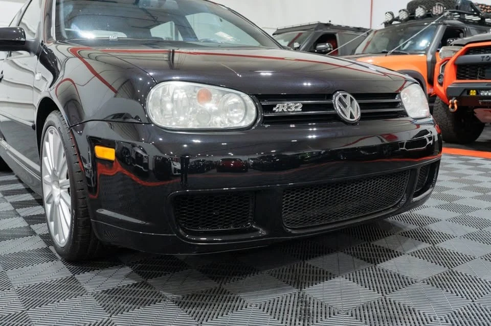 2004 Volkswagen R32 Mk4 - Image 14 of 20