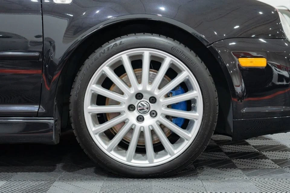 2004 Volkswagen R32 Mk4 - Image 15 of 20