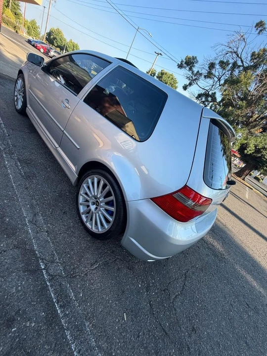 2004 Volkswagen R32 Mk4 - Image 3 of 8