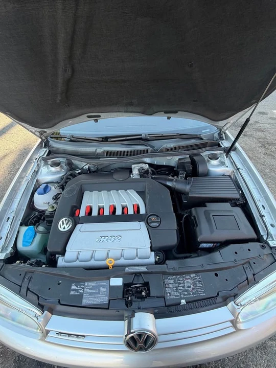 2004 Volkswagen R32 Mk4 - Image 6 of 8