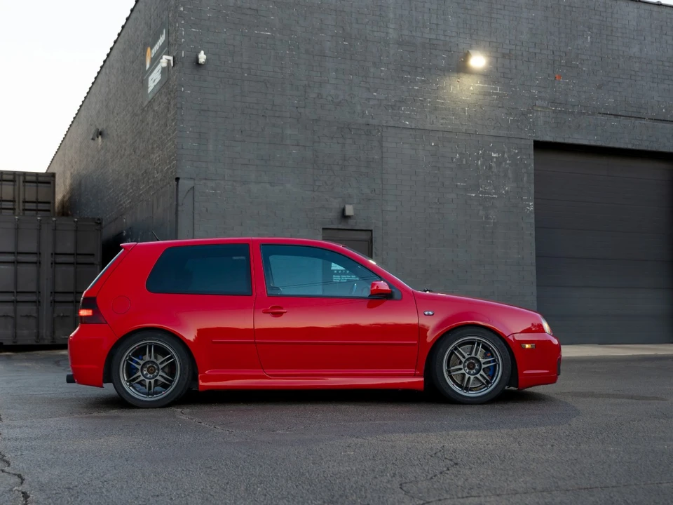 2004 Volkswagen R32 Mk4 - Image 9 of 21