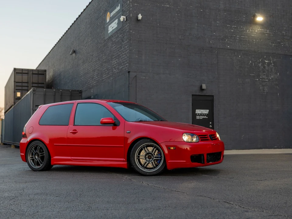 2004 Volkswagen R32 Mk4 - Image 2 of 21