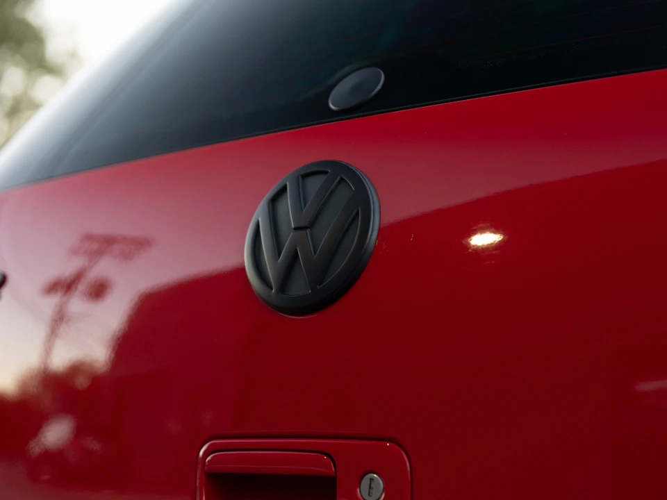 2004 Volkswagen R32 Mk4 - Image 14 of 21