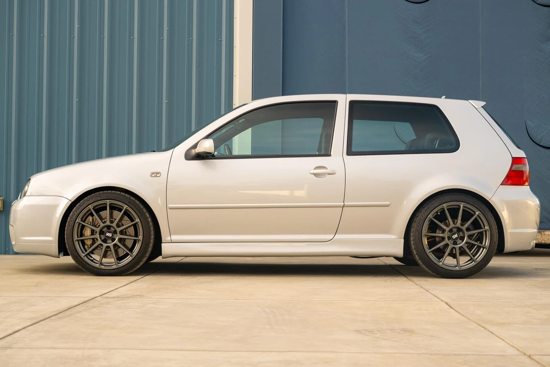 2004 Volkswagen R32 Mk4 - Image 3 of 31