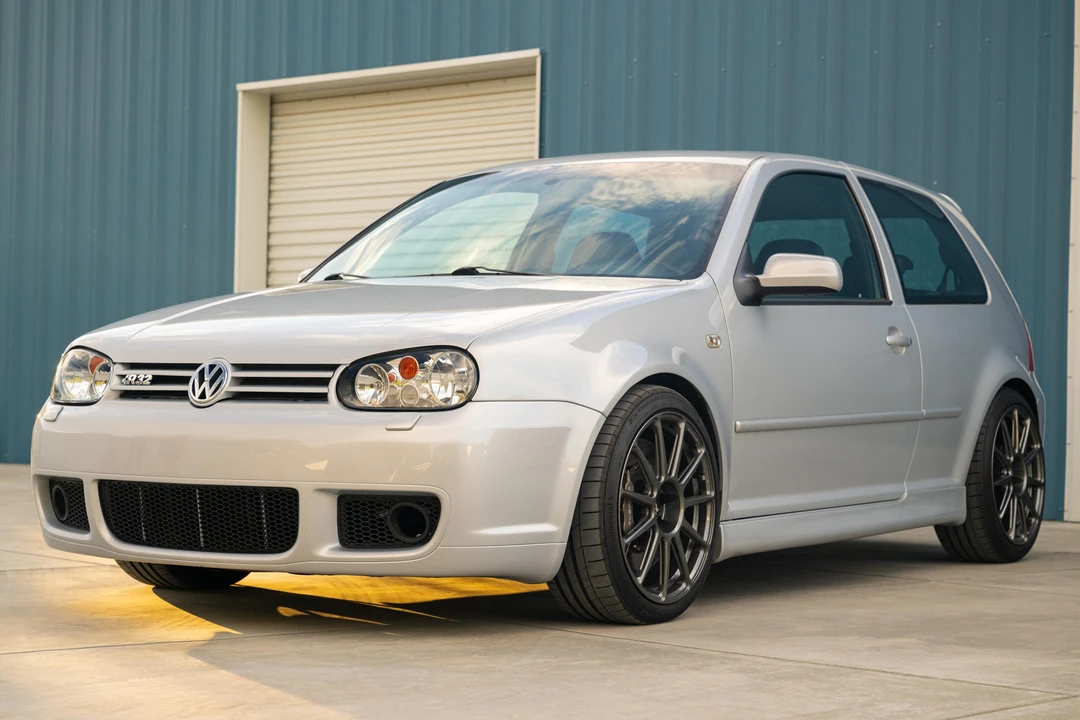 2004 Volkswagen R32 Mk4 - Image 11 of 31