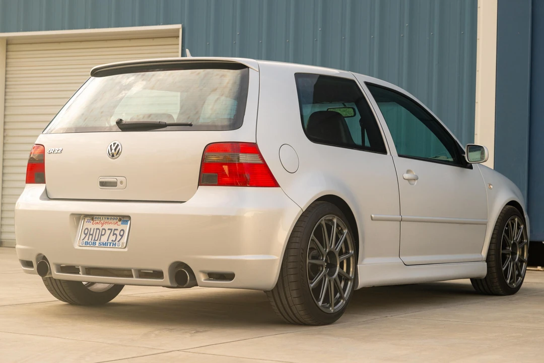 2004 Volkswagen R32 Mk4 - Image 4 of 31