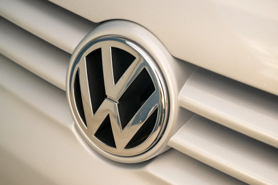 2004 Volkswagen R32 Mk4 - Image 27 of 31