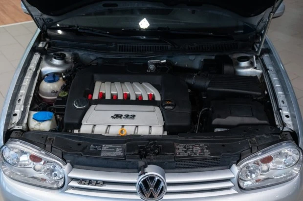 2004 Volkswagen R32 Mk4 - Image 6 of 7