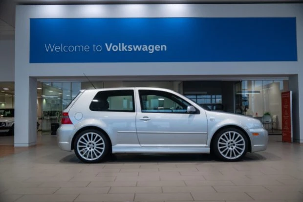 2004 Volkswagen R32 Mk4 - Image 3 of 7