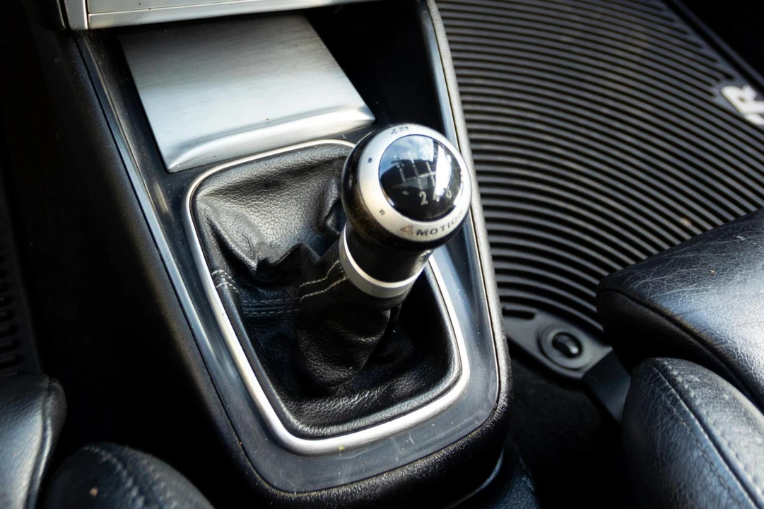 2004 Volkswagen R32 Mk4 - Image 27 of 31