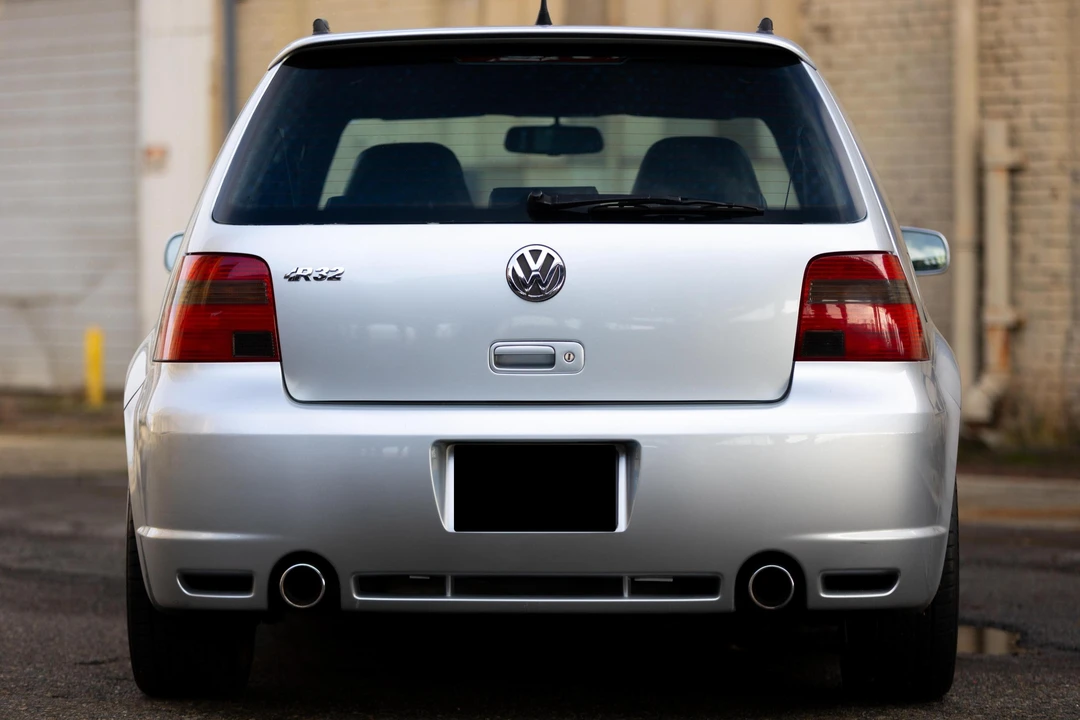 2004 Volkswagen R32 Mk4 - Image 5 of 31