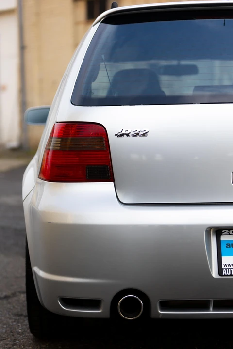 2004 Volkswagen R32 Mk4 - Image 17 of 31