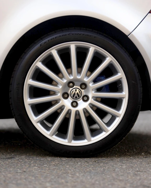 2004 Volkswagen R32 Mk4 - Image 24 of 31
