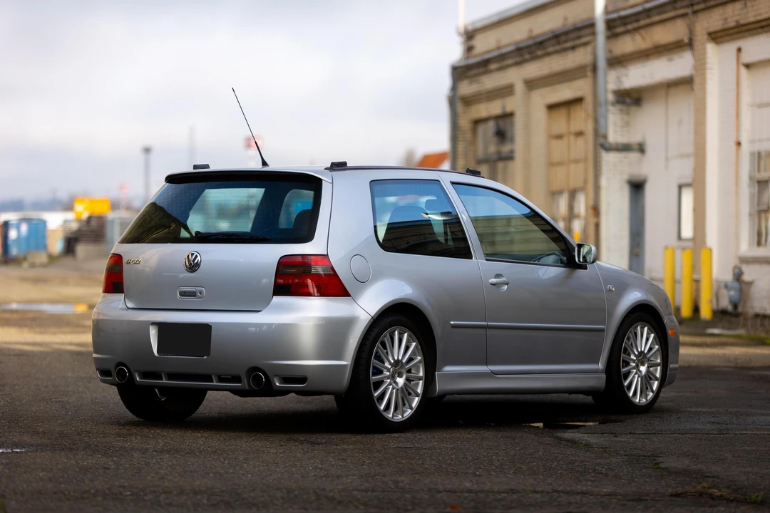2004 Volkswagen R32 Mk4 - Image 11 of 31