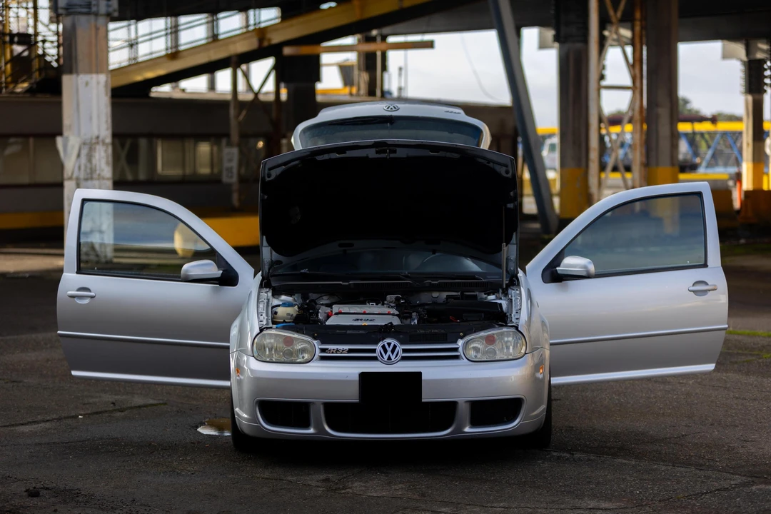 2004 Volkswagen R32 Mk4 - Image 12 of 31