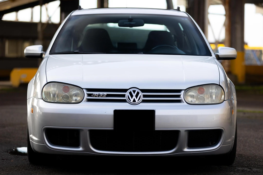 2004 Volkswagen R32 Mk4 - Image 2 of 31