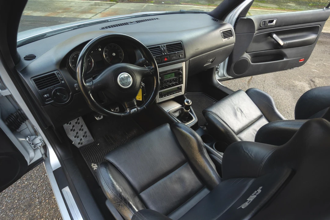 2004 Volkswagen R32 Mk4 - Image 25 of 31